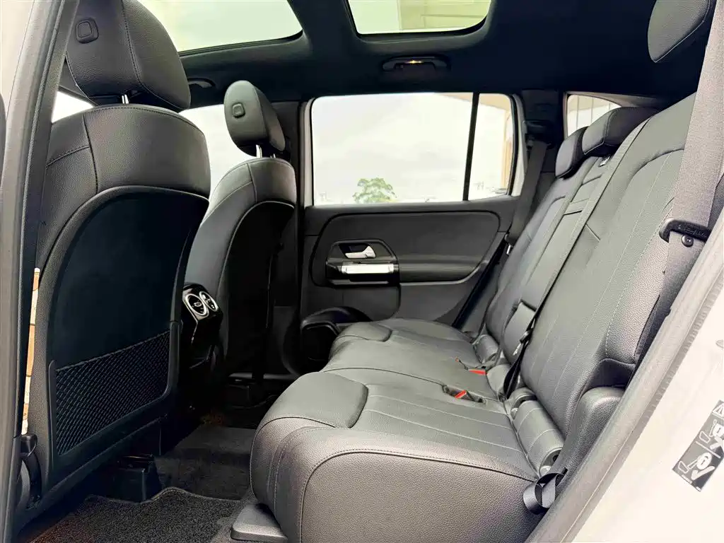 Mercedes-Benz GLB 2023 GLB 220