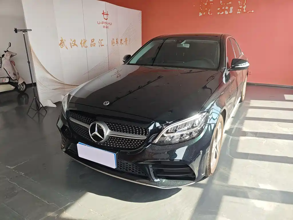 Mercedes-Benz C-Class 2020