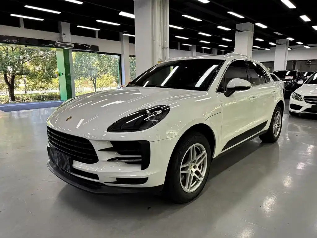 Porsche Macan 2020