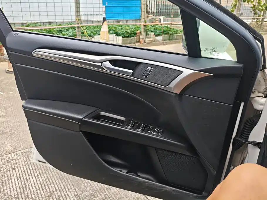 Ford Mondeo 2017 EcoBoost 180 Luxury