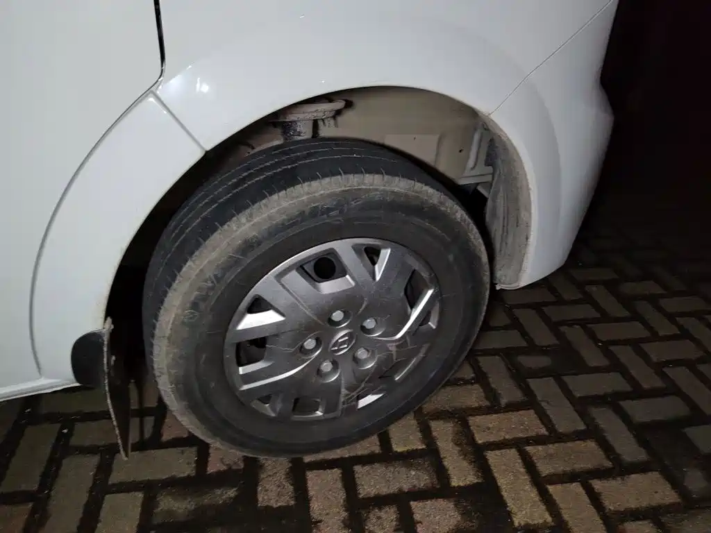 MAXUS V80 — миниатюра 24