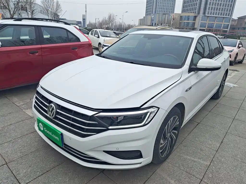 Volkswagen Sagitar 2020
