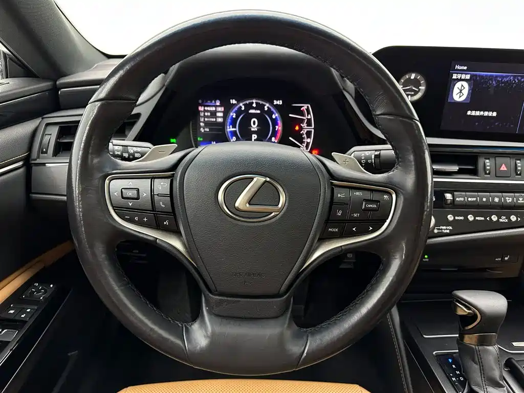 Lexus ES 2021 200