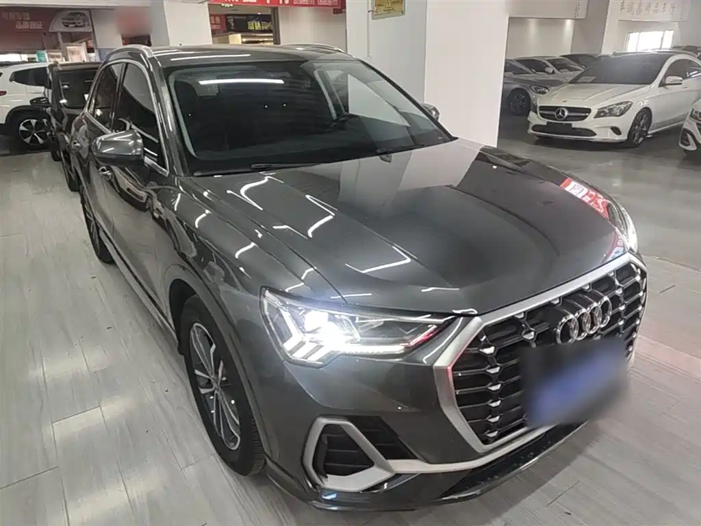 Audi Q3 2021 35 TFSI
