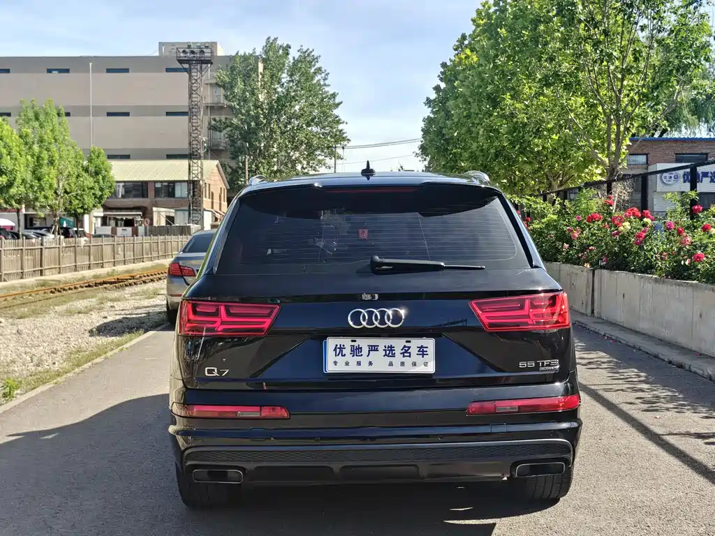 Audi Q7 2016 40 TFSI S line Sport