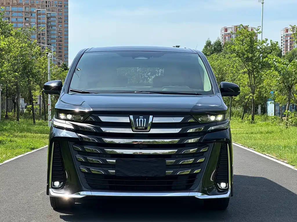Toyota Alphard 2023 2.5L Premium