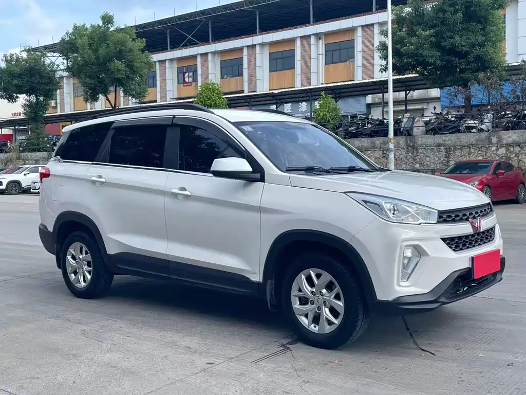 Wuling Hongguang S3 — миниатюра 3