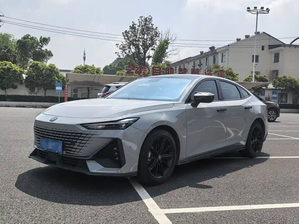 Changan UNI-V 2022