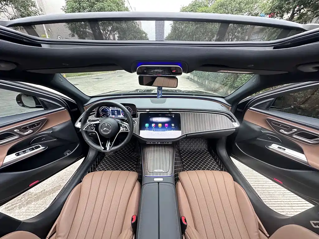 Mercedes-Benz E-Class E 2024 E 300 L Fashion
