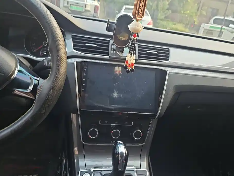 Volkswagen Passat — миниатюра 13