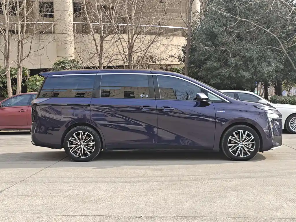 GAC TRUMPCHI E8 NEW ENERGY