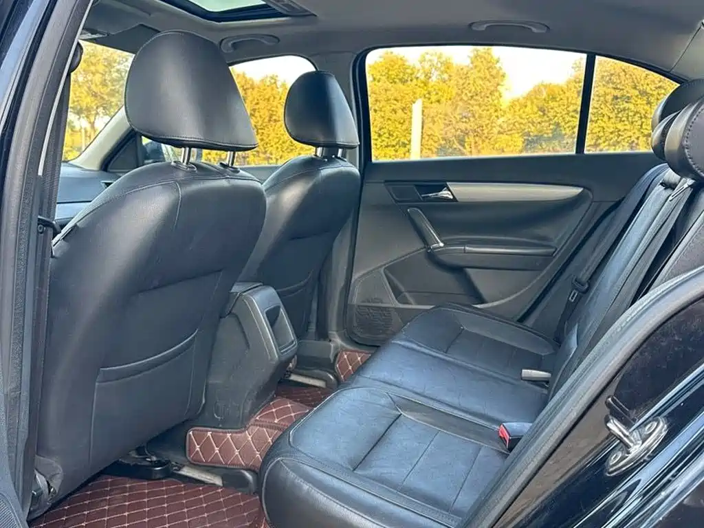 Volkswagen Lavida — миниатюра 7
