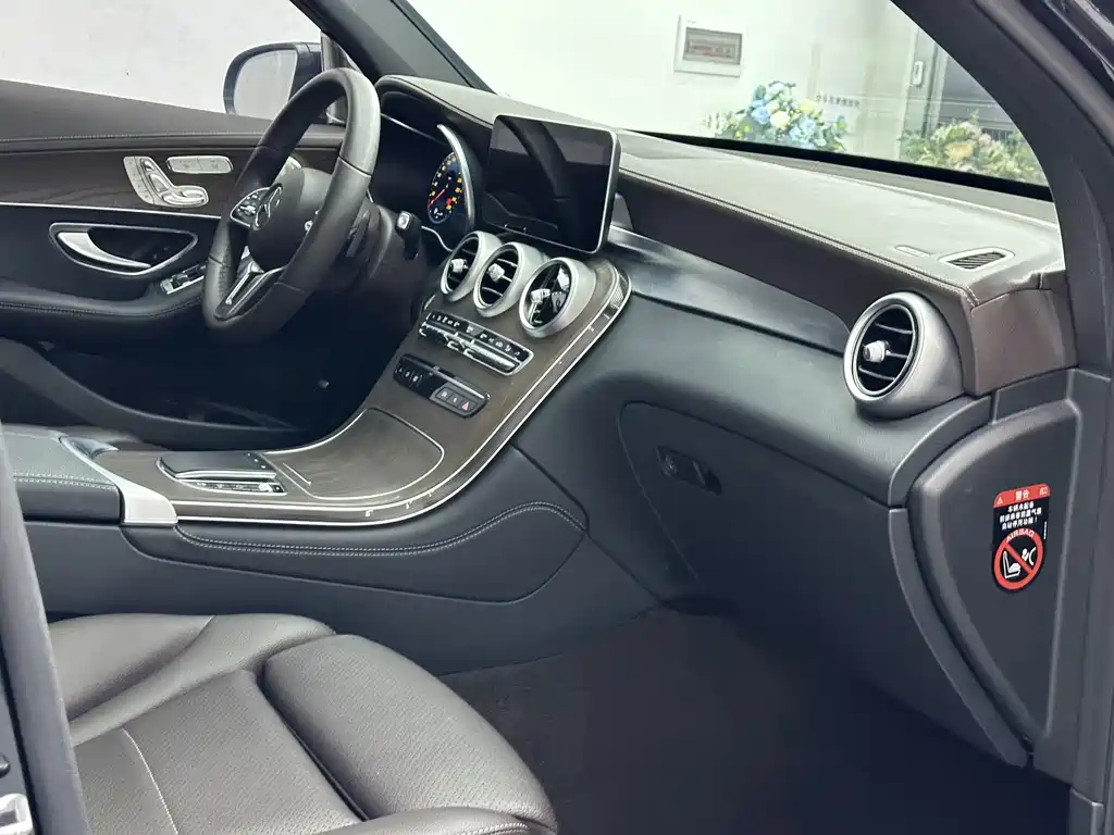 Mercedes-Benz GLC — миниатюра 16