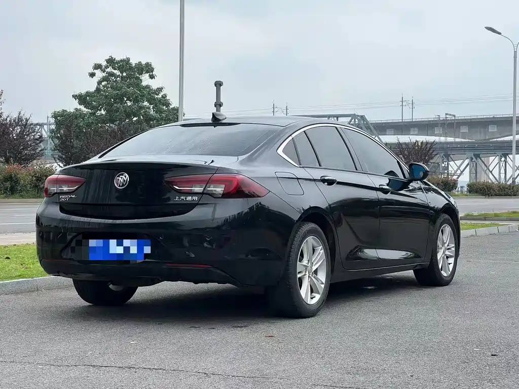 Buick Regal — миниатюра 2