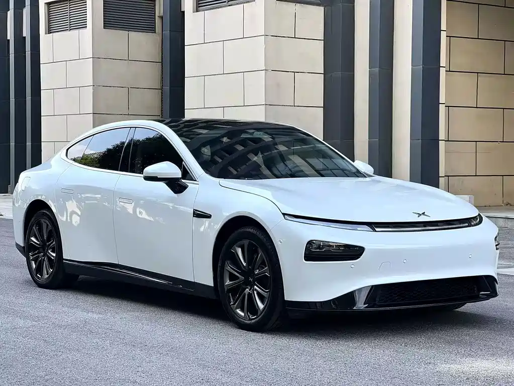 XPeng P7 — миниатюра 3