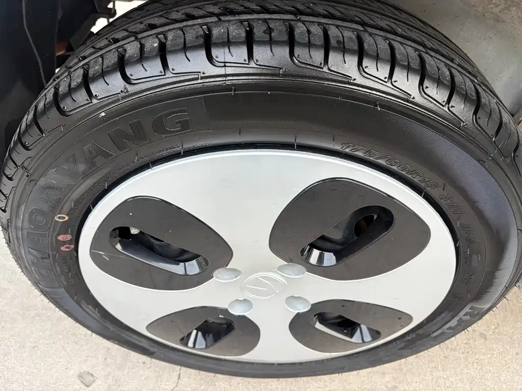 Changan Benben E-Star — миниатюра 5