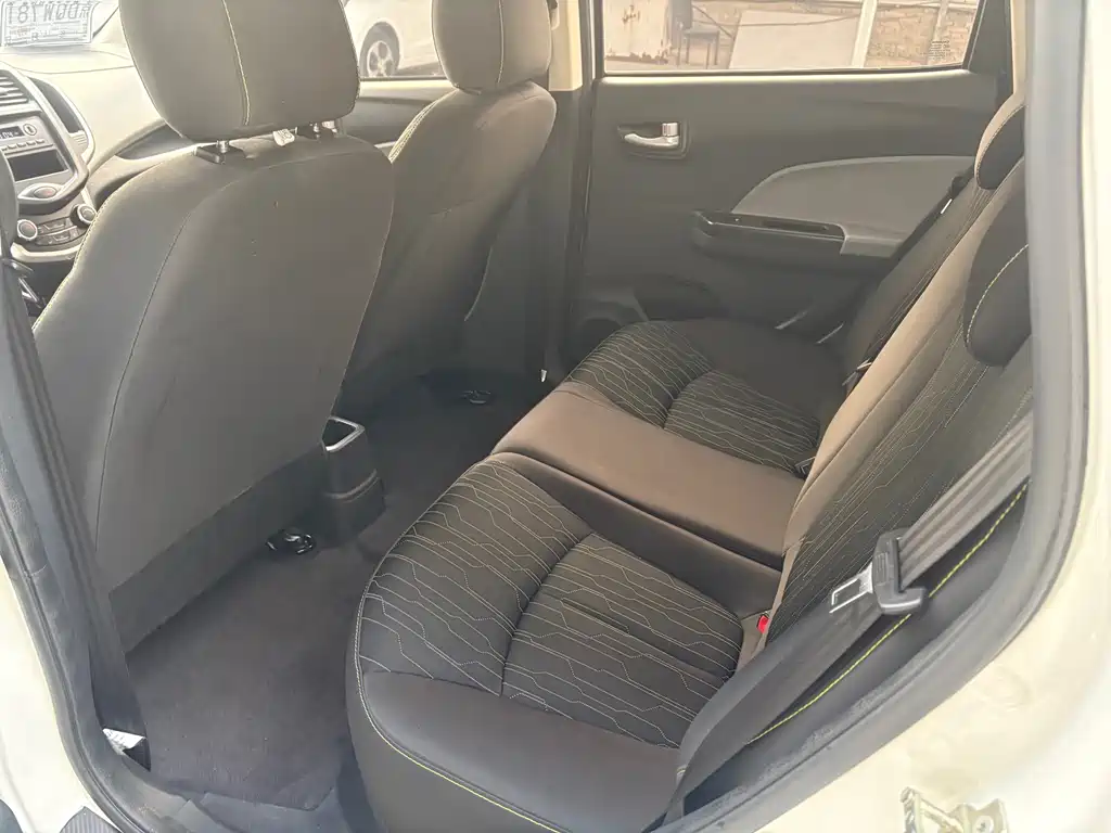 Changan Benben E-Star — миниатюра 7