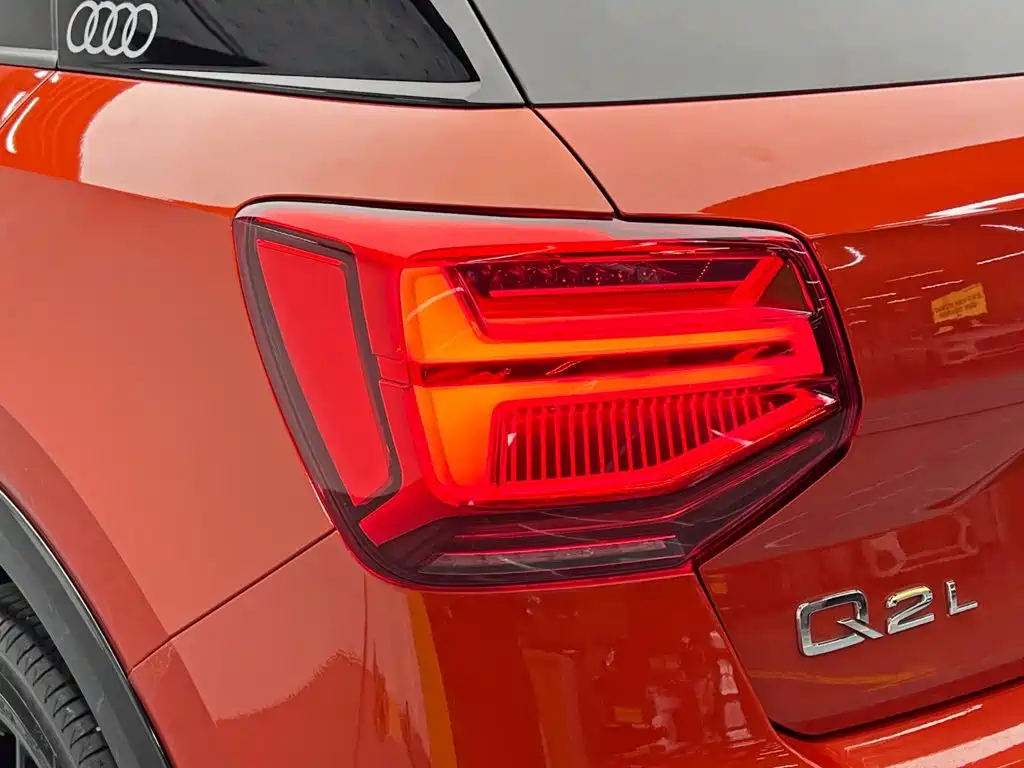 Audi Q2L — миниатюра 10