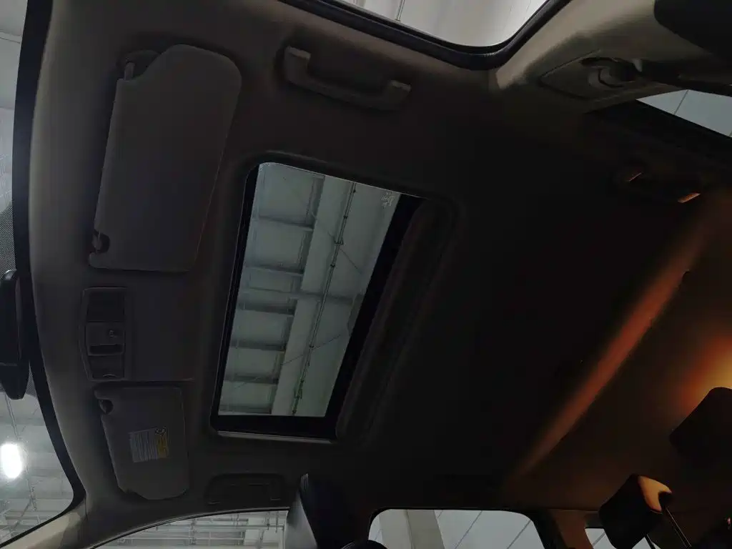 Mitsubishi Outlander (Import) — миниатюра 14