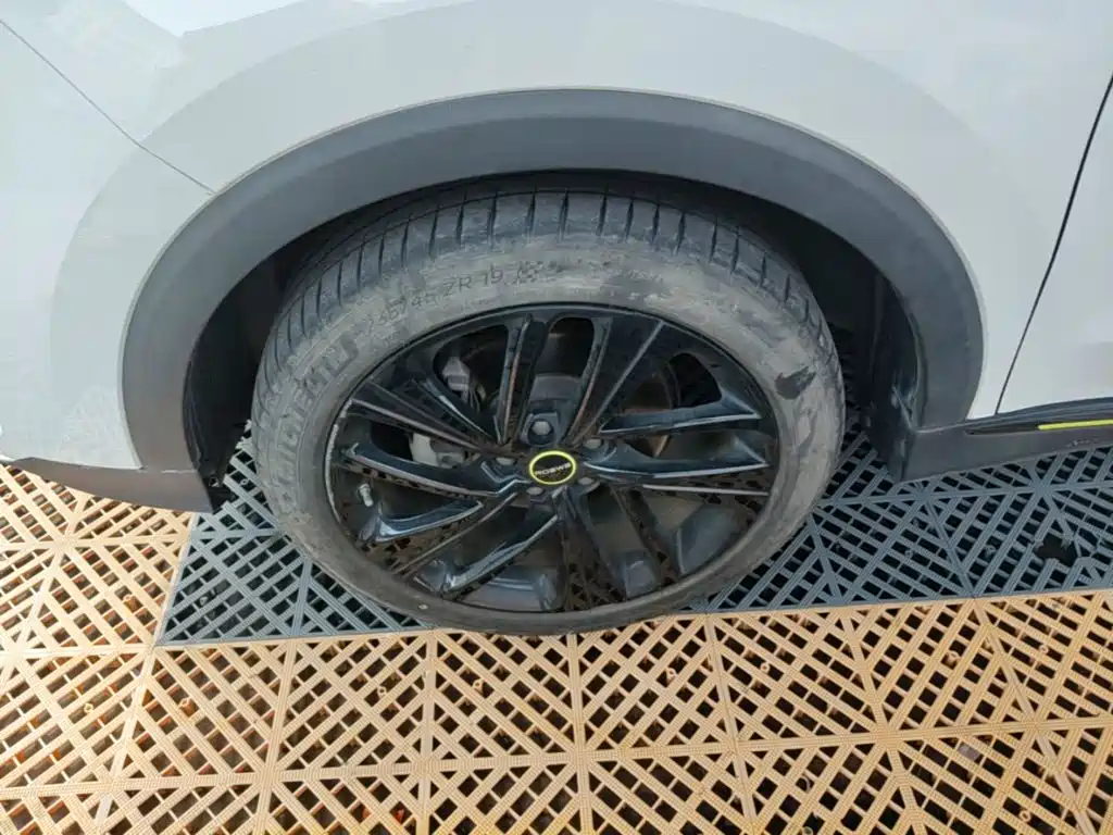 Roewe RX5 — миниатюра 23