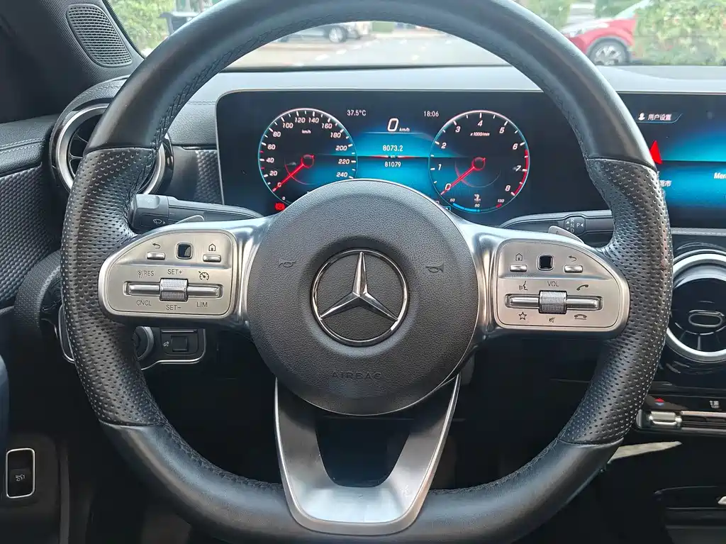 Mercedes-Benz A-Class — миниатюра 18