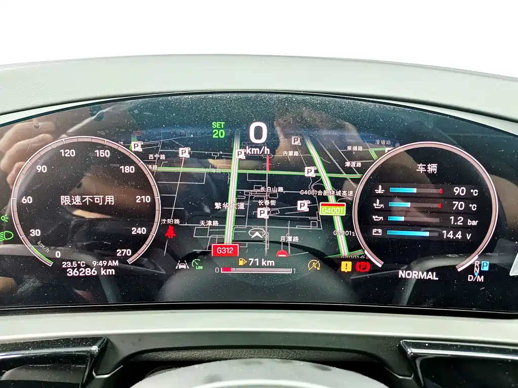 Porsche Cayenne — миниатюра 9