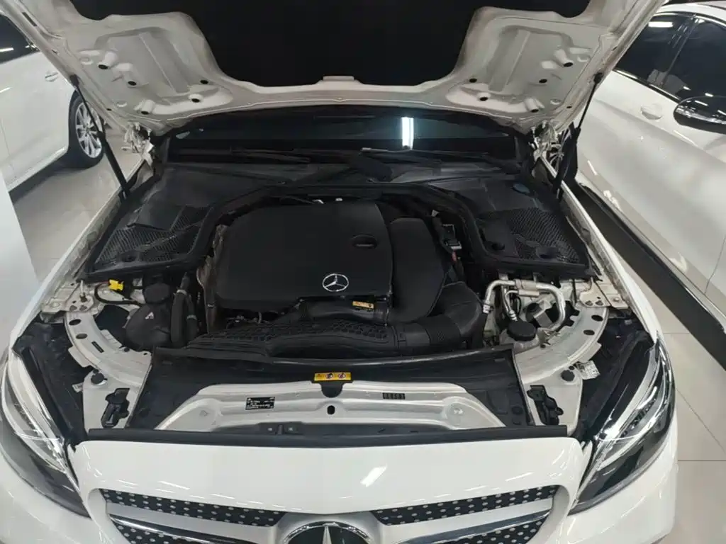 Mercedes-Benz C-Class — миниатюра 20