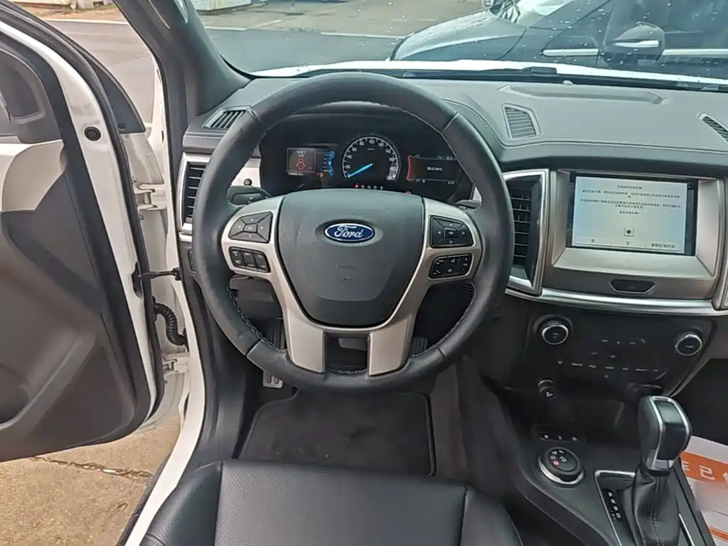 Ford Everest — миниатюра 11