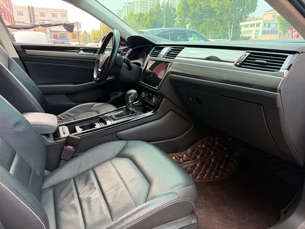 Volkswagen Phideon — миниатюра 14