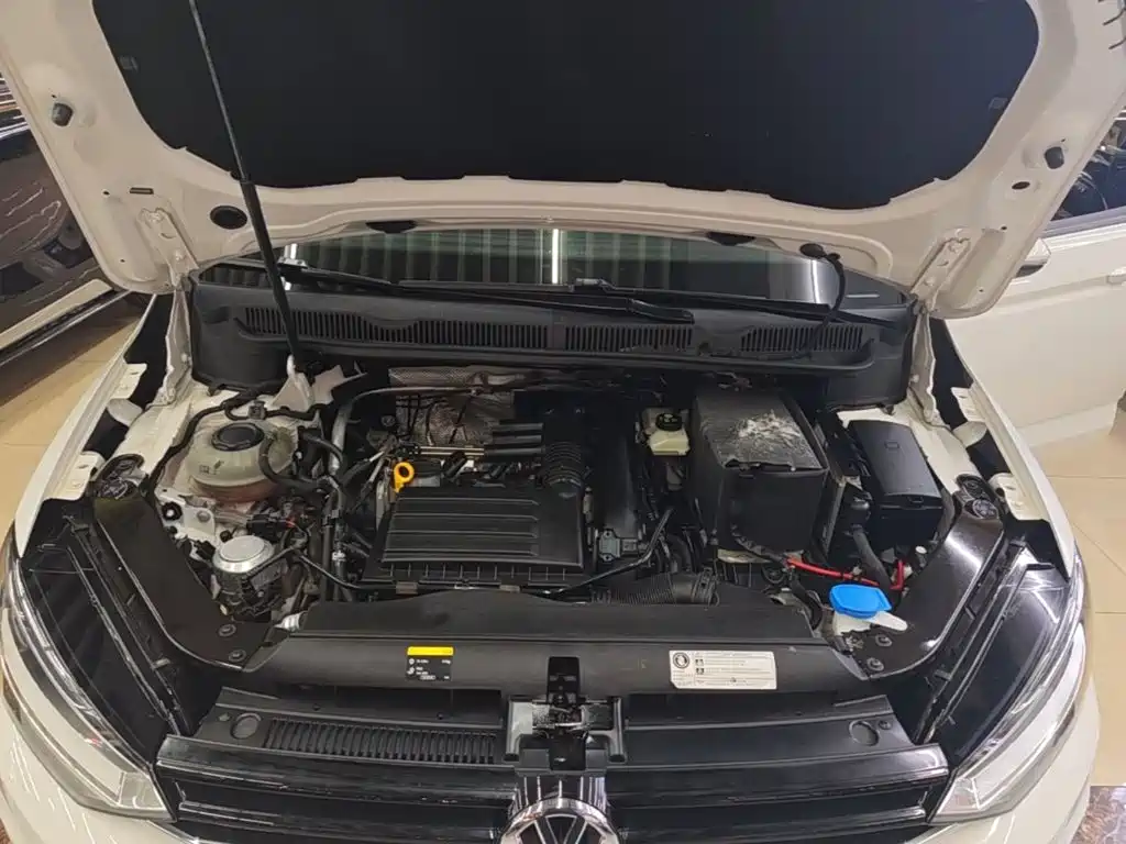 Volkswagen Touran — миниатюра 20