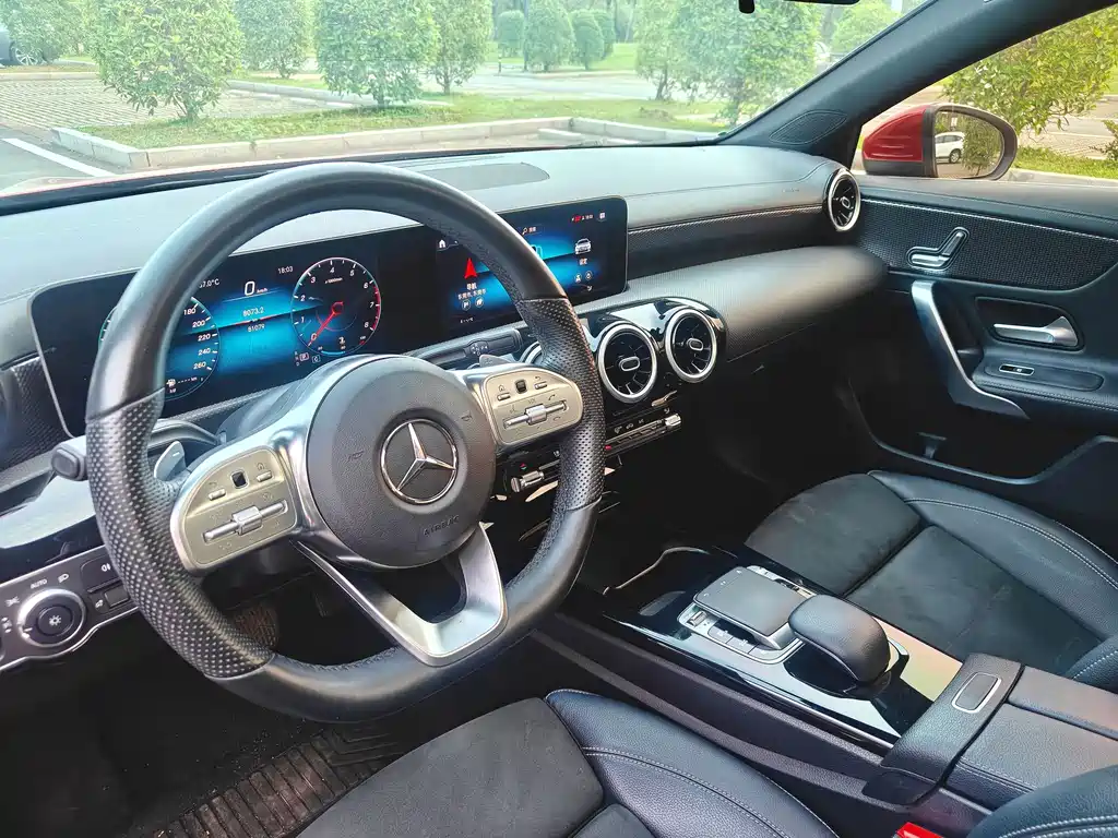 Mercedes-Benz A-Class — миниатюра 13