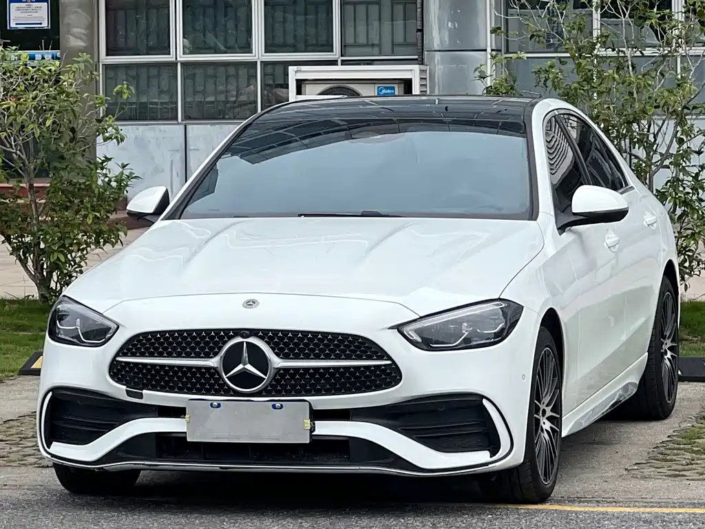 Mercedes-Benz C-Class 2025