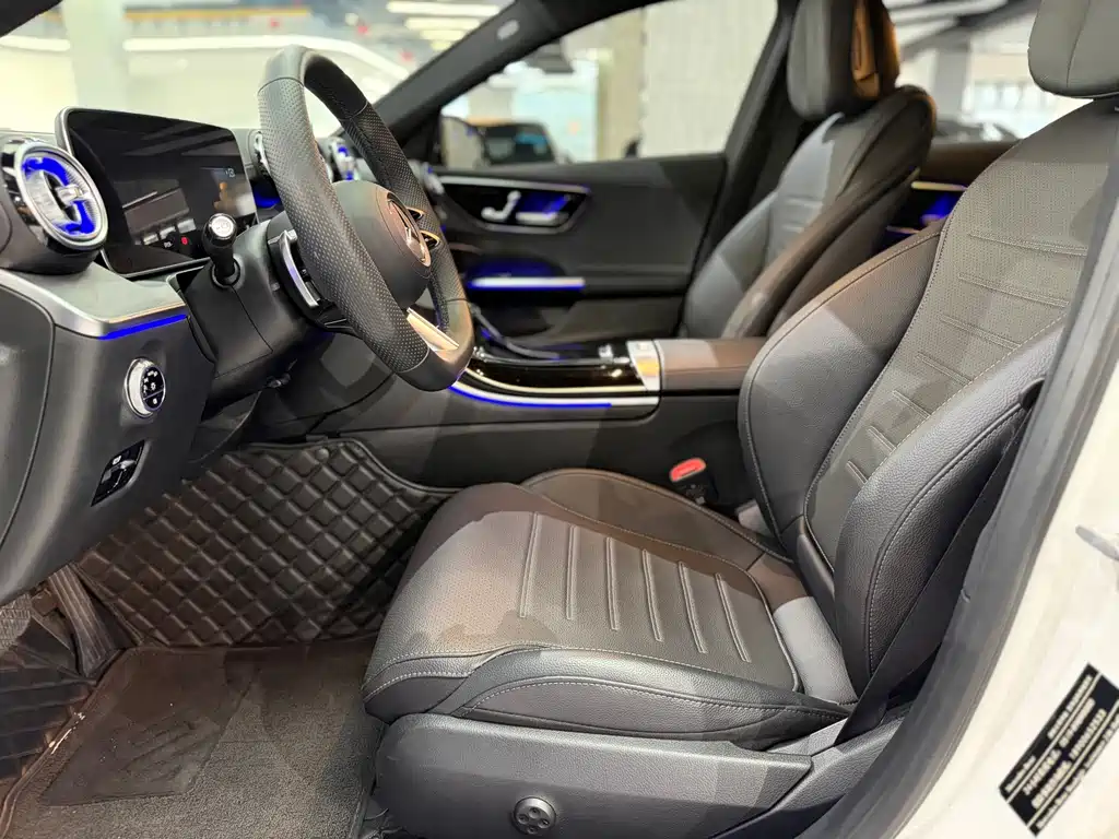 Mercedes-Benz C-Class — миниатюра 4