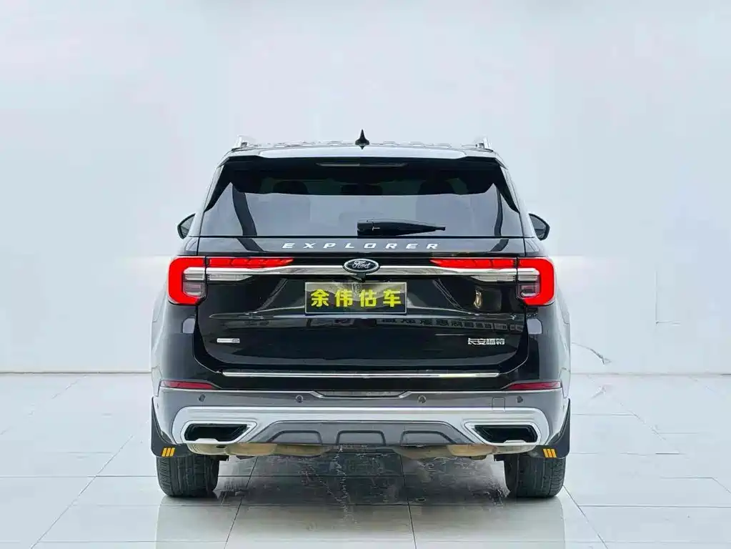 Ford Explorer — миниатюра 6