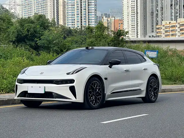 2024 Zeekr 001