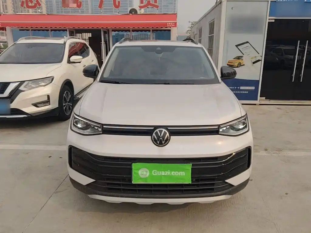 Volkswagen Tharu — миниатюра 3