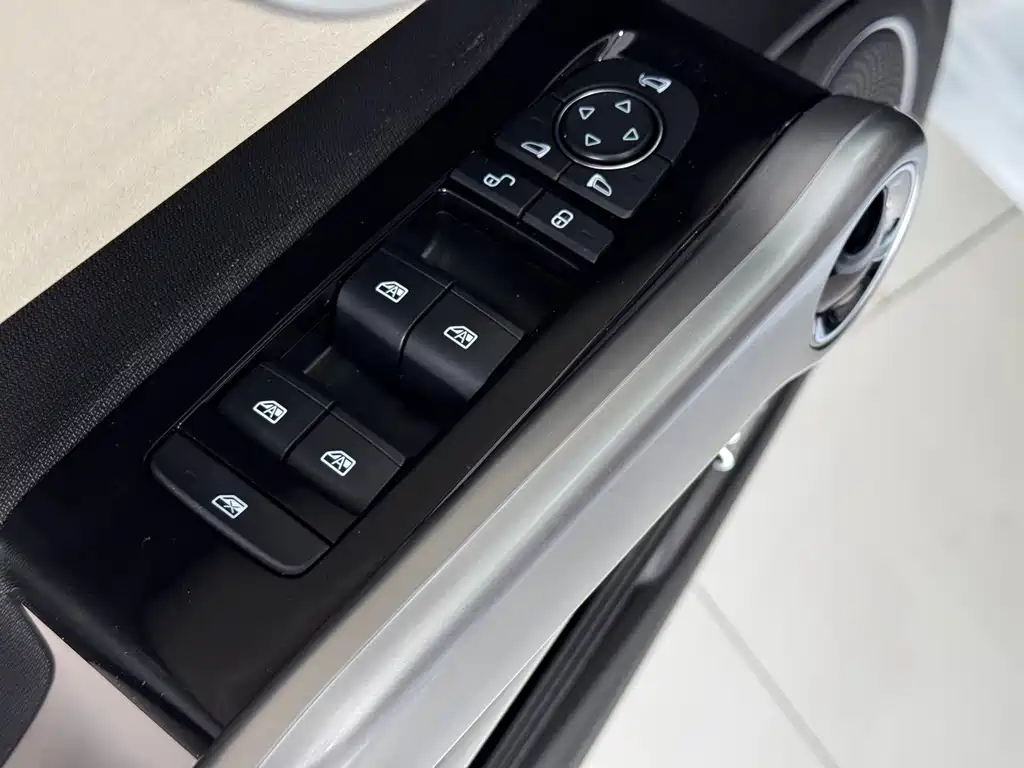 BYD Yuan Plus — миниатюра 15