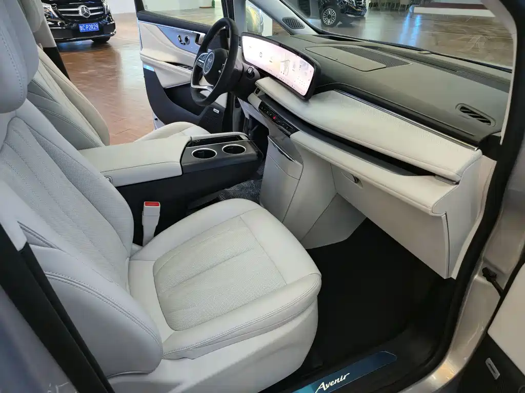 Buick GL8 Hybrid LandKing Luxury Enjoy Edition 7 seats, фото 15