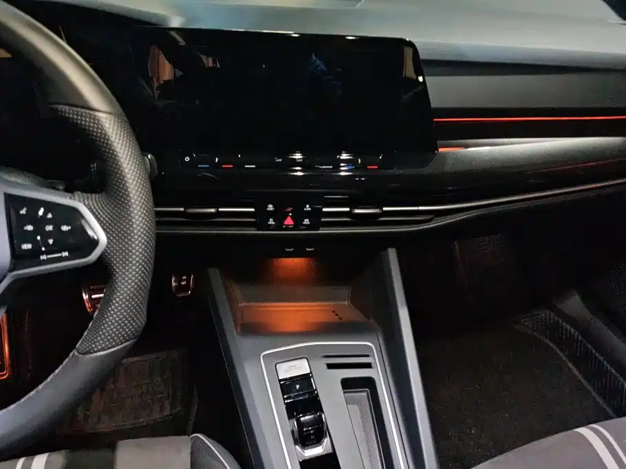 Volkswagen Golf — миниатюра 13