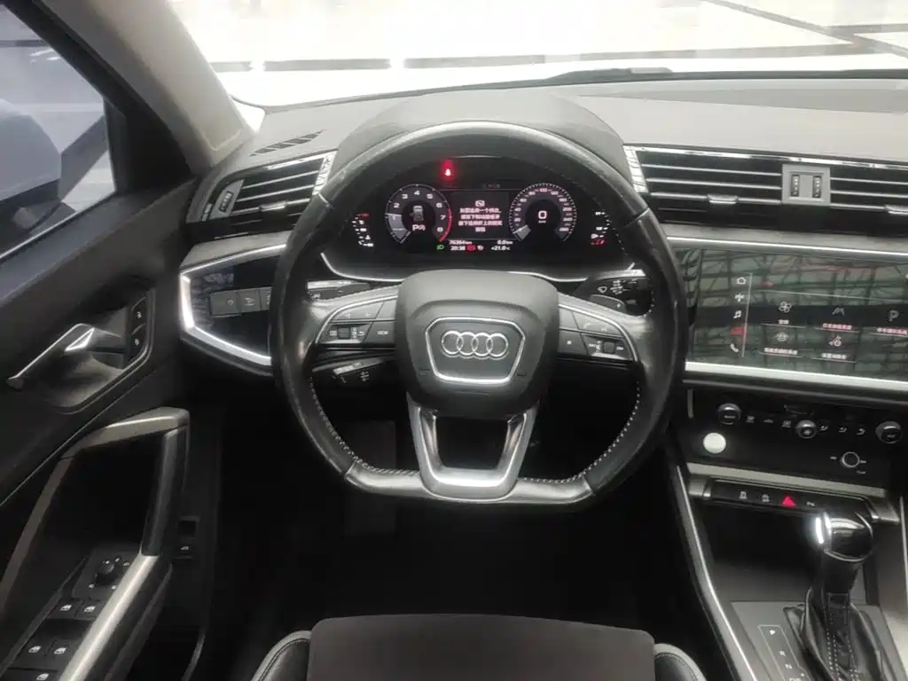 Audi Q3 — миниатюра 11