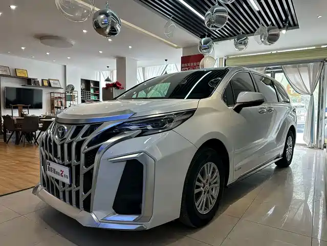 2023 Toyota Sienna