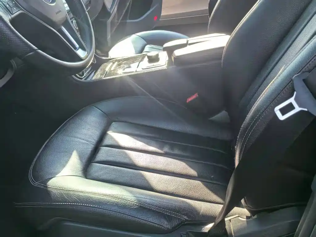 Mercedes-Benz CLS — миниатюра 4