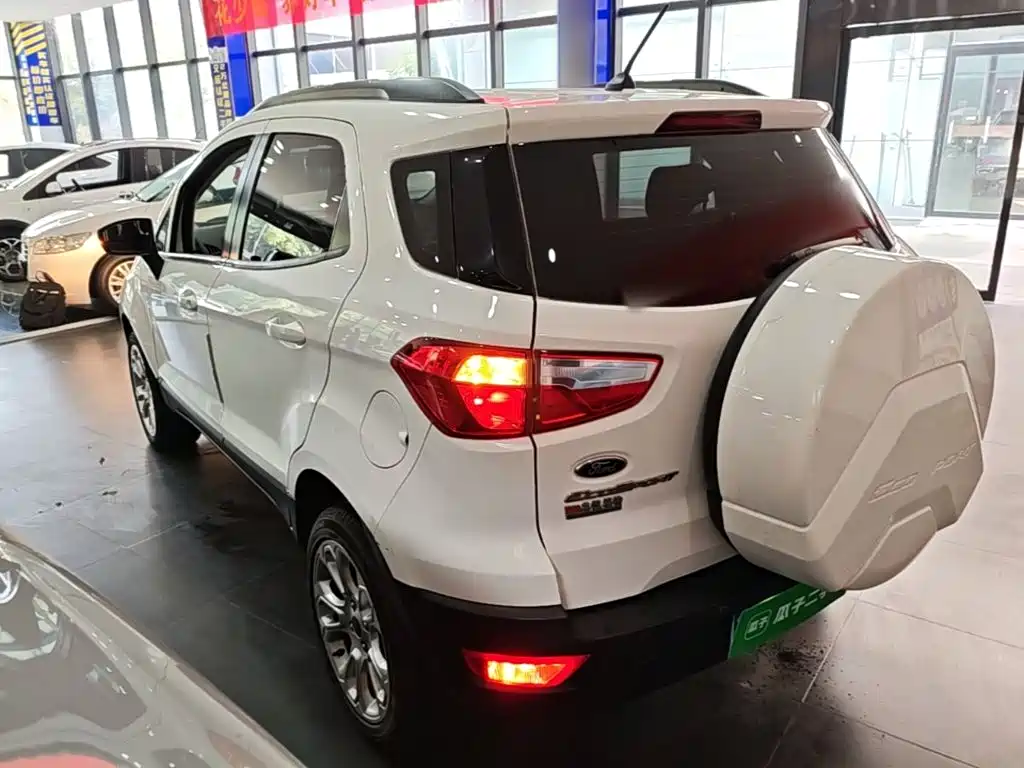 Ford Ecosport — миниатюра 5