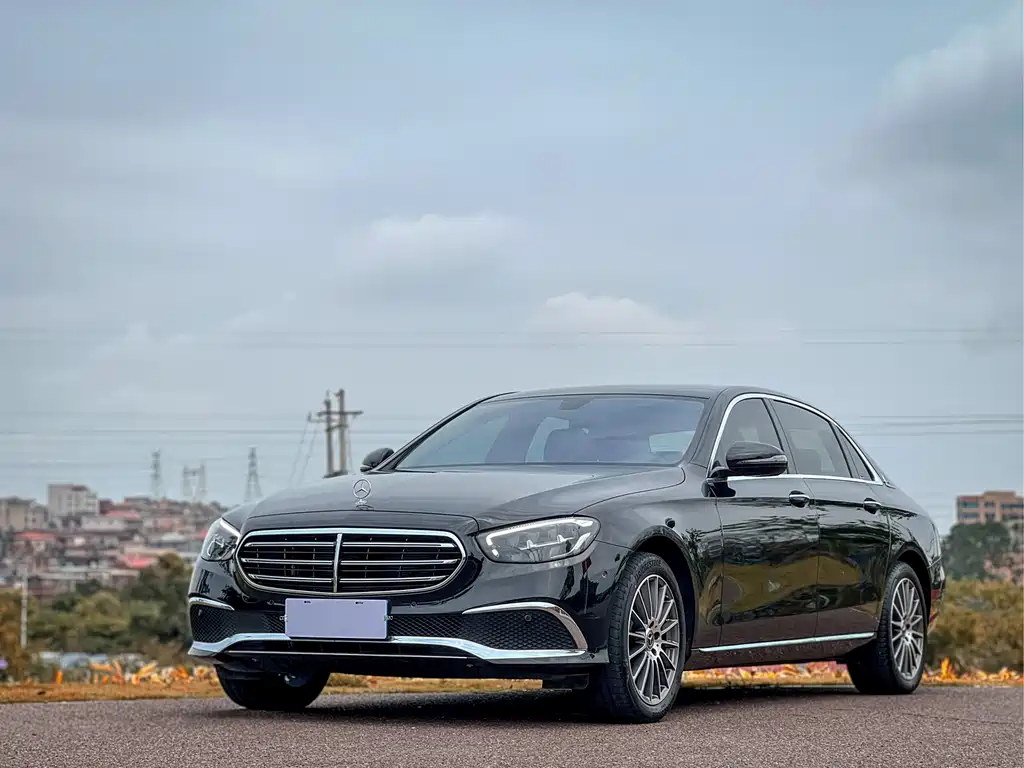 Mercedes-Benz E-Class 2021