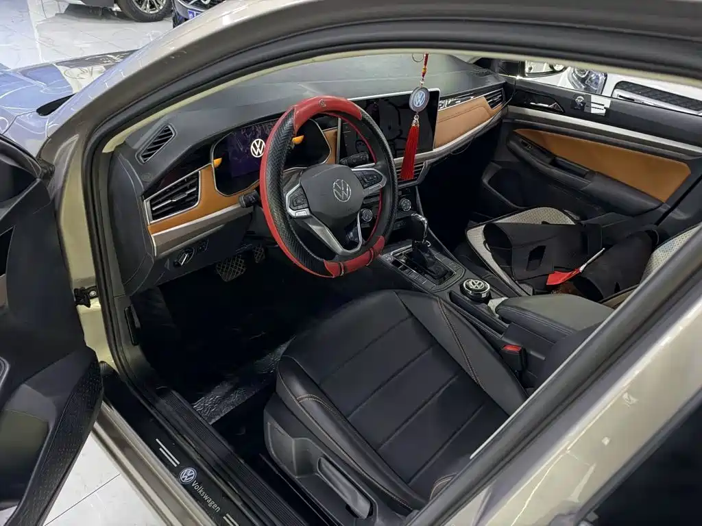 Volkswagen Bora — миниатюра 3