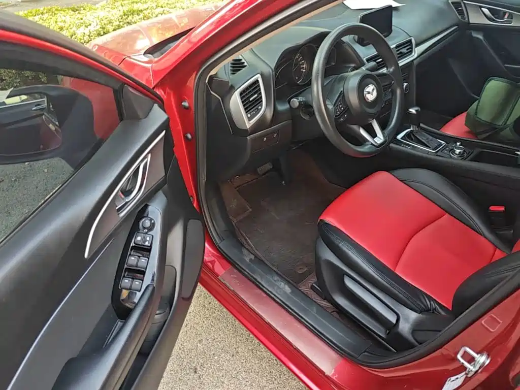 Mazda 3 Axela — миниатюра 16