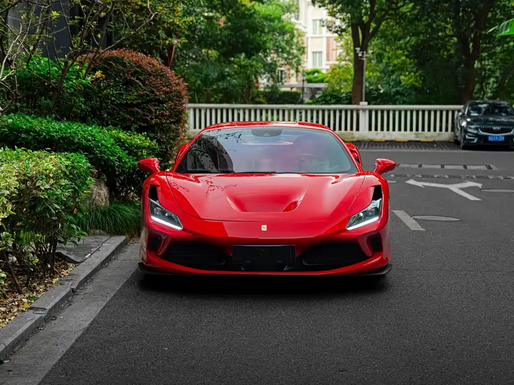 Ferrari F8 — миниатюра 3