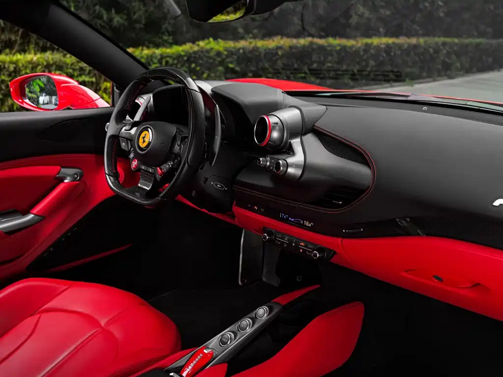Ferrari F8 — миниатюра 17
