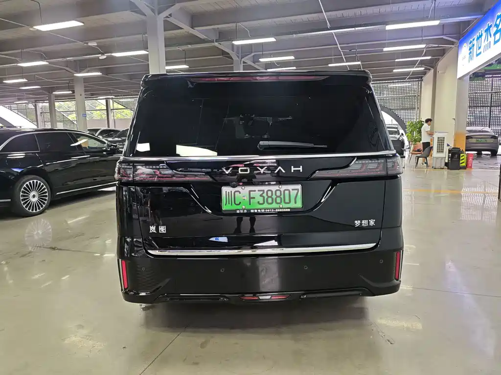 VOYAH Dreamer — миниатюра 9