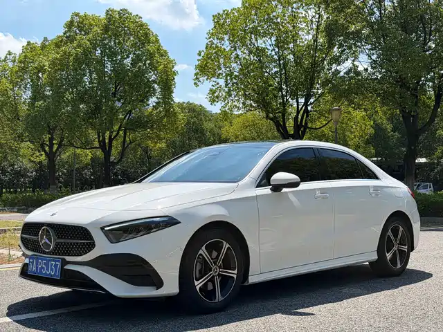 2025 Mercedes-Benz A-klasse